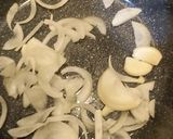 Foto del paso 1 de la receta: Tinga de pollo con chorizo