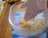A picture of step 4 of Easy! Nuts and Dried Berry Baked Cheesecake.