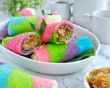 Foto langkah ke 5 dari resep Dadar gulung pelangi.