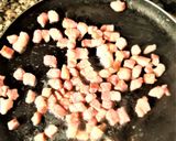 Foto del passaggio 2 della ricetta Risotto di cavolo cappuccio e pancetta affumicata