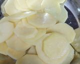 A picture of step 2 of Fried Potatoes.