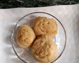 A picture of step 5 of Dahi vada.