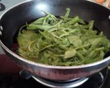 A picture of step 2 of Spinach and cheese paratha.