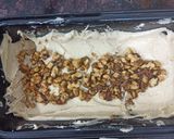 A picture of step 4 of Walnut stuffed travel cake.