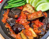 Foto langkah ke 4 dari resep Terong Penyet Sambal Terasi.