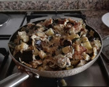 Foto del paso 1 de la receta: Revuelto de berenjena, calabacín y cebolla