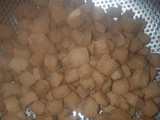 Cinnamon chinchin