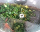 A picture of step 3 of Spring onion fry.