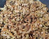 A picture of step 4 of Rice Paper Pouches Filled with Cabbage, Tofu, and Carrots.