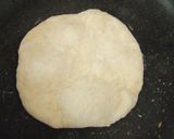 A picture of step 2 of Shawarma pockets.
