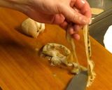 A picture of step 7 of Scallops With Butter and Soy Sauce Baked in Their Shells.