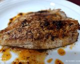 Foto del paso 5 de la receta: Filete de Dorada a la plancha con cebolla francesa y tomate