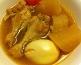 A picture of step 4 of Chinese-Style Simmered Chicken Wings and Daikon Radish with Star Anise In a Pressure Cooker.