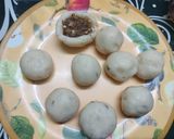 A picture of step 4 of Sooji Kakara Pitha.