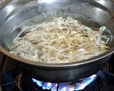 Foto langkah ke 4 dari resep Pelecing kangkung toge.
