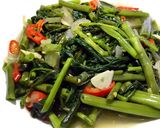 Foto langkah ke 3 dari resep Tumis Kangkung.