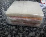 Foto del paso 5 de la receta: Canapés de pan de molde con jamón York y queso cheddar