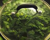 A picture of step 2 of Cream Spinach with Nutmeg.