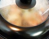 A picture of step 5 of Steamed Wiener Sausages and Mushrooms.