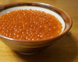 A picture of step 1 of Ikura Salmon Roe Oyakodon.