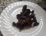 Foto del paso 3 de la receta: Galletitas dulces sin gluten con ciruelas pasas