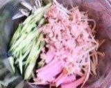A picture of step 1 of Chinese Bean Sprout Salad.