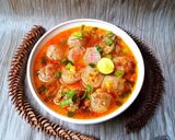 Foto langkah ke 8 dari resep Cilok Kuah Pedas Balungan (Isi Telur Puyuh, Sosis, Ayam Pedas).