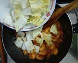 Foto langkah ke 6 dari resep Udang Saos Spaghetti.