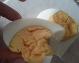 Foto del paso 3 de la receta: Empanada🥧 con relleno de arveja, huevo🍳, acelga🌿 y puerro🌰...🤔