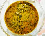 A picture of step 5 of Methi matar malai.