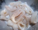 A picture of step 5 of Splatter-free Fried Calamari.