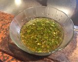 Foto del paso 1 de la receta: Chimichurri para carnes con y sin picante