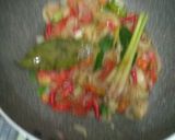 Foto langkah ke 2 dari resep Ayam kecap pedas manis.