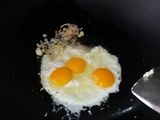 Taoge tumis telur,telur asin