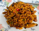 Foto del paso 8 de la receta: Chicharrones de secreto ibérico con setas y arroz en paella