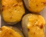 A picture of step 5 of Cheesy Oven Potatoes.