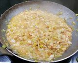 Foto del paso 2 de la receta Tapa pastelito de puerro y cabracho