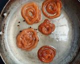 A picture of step 4 of Jalebi.