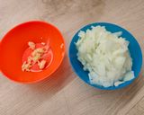 Csirkemell tejfölös szószban recept fázis 2 fotója