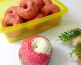 Foto langkah ke 9 dari resep Donat Maizena Merah Putih.
