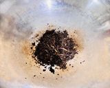 Foto langkah ke 1 dari resep Roasted Milk Tea.
