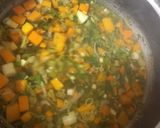 Foto del paso 2 de la receta: Sopa de Caldo de Verduras y Pollo con Cabello de Ángel