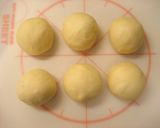 A picture of step 1 of Wiener Sausage Bread.