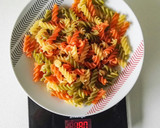 Foto del paso 1 de la receta: Pasta con pasas, chía y pipas
