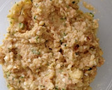 Foto del paso 5 de la receta: Tortitas de calabacín con salsa de yogur