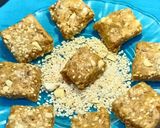 A picture of step 5 of Til peanut chikki.