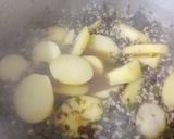 A picture of step 8 of Methi daal aloo.