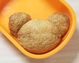 A picture of step 6 of Charaben Duffy Inarizushi.
