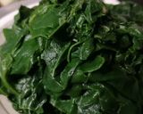 Une image de l'étape 1 de Salade 🥗 d'épinards façon Coréenne.