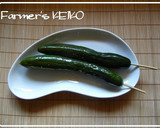 A picture of step 2 of Whole Pickled Cucumber.